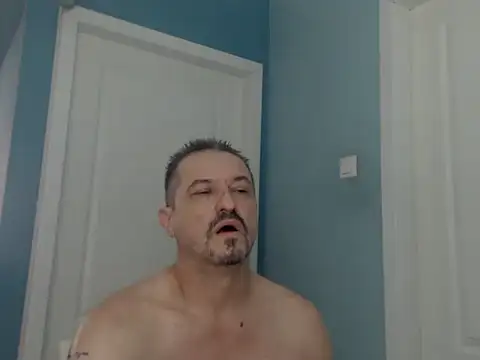 Chat XXX ao vivo de MisterFaithRO