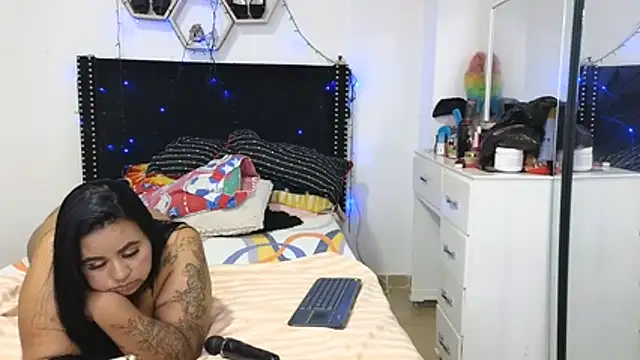 charlotte_077 Chat XXX in diretta
