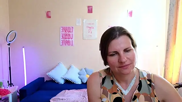 Mirabelle_Velvet Chat XXX in diretta