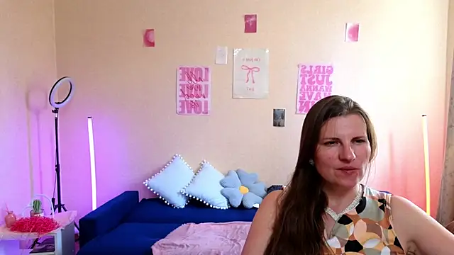 دردشة Mirabelle_Velvet الجنسية المباشرة