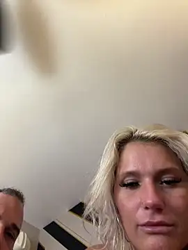 Peachyb Chat XXX live
