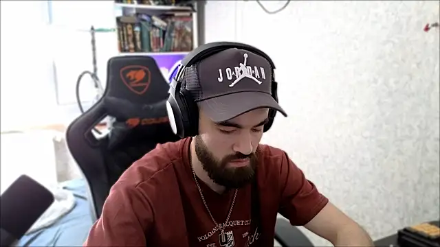 _Serious_Man Live XXX Chat