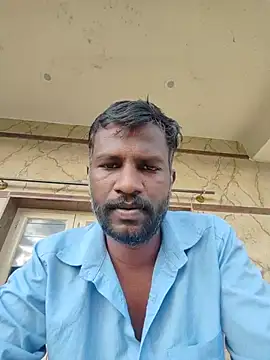 Paramkeerthi: απευθείας συνομιλία ΧΧΧ