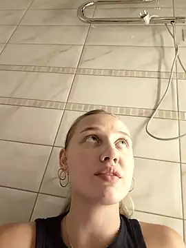 XXX chat uživo modela caressyourself