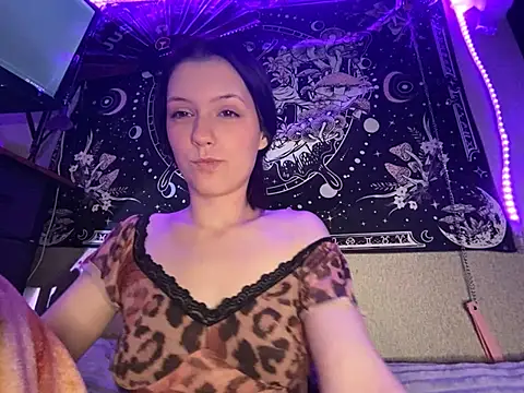צ'אט XXX בשידור חי של Lilactease