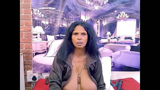 IndianVanya4u2u Chat XXX live