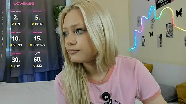 MidnightPoise's Live XXX Chat