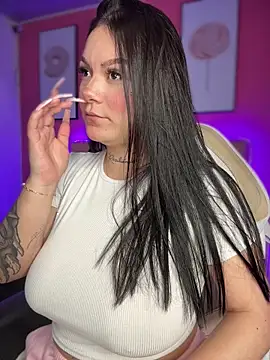 Chat XXX en directo de Megaan__More