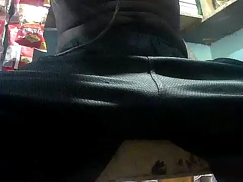 Precumking1's Live XXX Chat