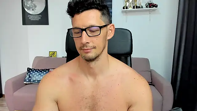 BrutusK08 Chat XXX in diretta