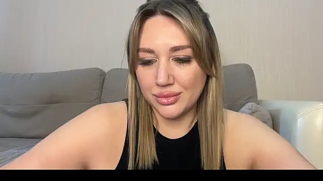 VickyLove047: онлайн-секс-чат