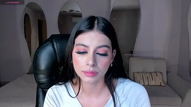 BellaConnorX Chat XXX live