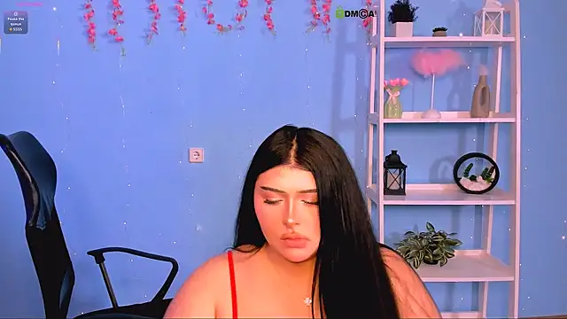 צ'אט XXX בשידור חי של amanda_striking