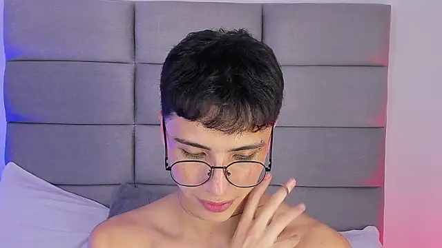 JoshClaarktt XXX чат на живо