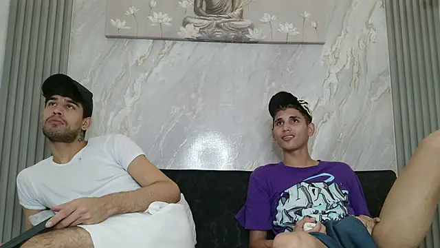 SUCKING_LOVER1 Chat XXX in diretta