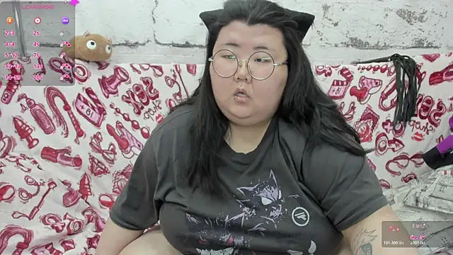 Czat XXX na żywo – Nadine_asian