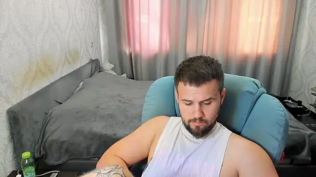 Vladik_b Live XXX-chat