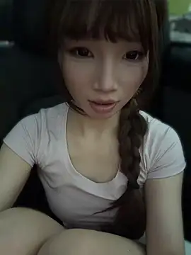 Yiyi-707's Live XXX Chat