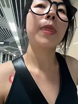 Chat +18 de XIAOnaimao-001 ao vivo