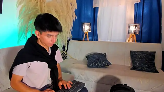 Chat +18 de Vincent_Kane ao vivo