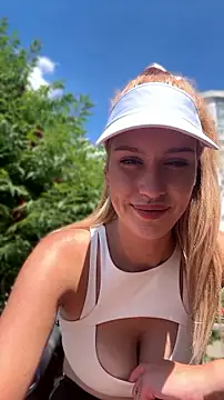 KikiWatson's Live XXX Chat
