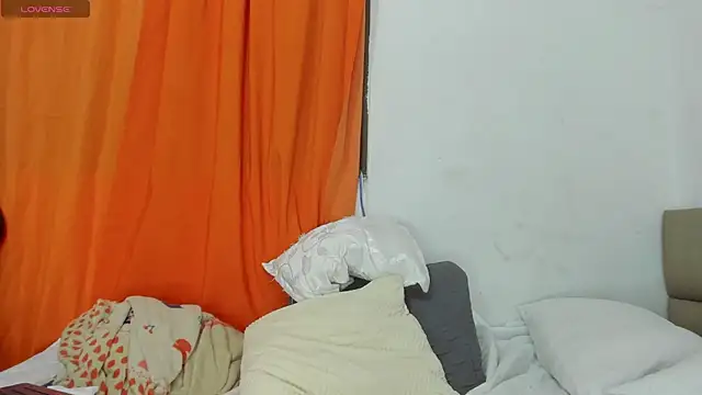 lilybaudyn_ Chat XXX in diretta