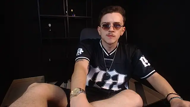 FelixStarkk 现场XXX聊天