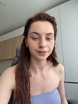 Camilla_Railian Adlı Modelin Canlı XXX Sohbeti