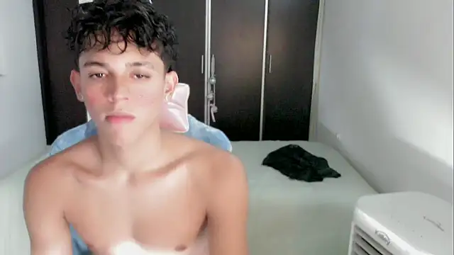 Онлайн чат XXX 2c_Bby