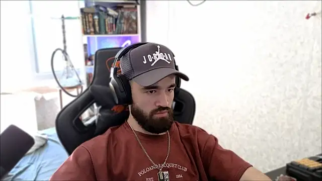 Webkamerová show _Serious_Man