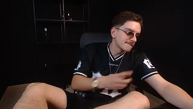 FelixStarkk: απευθείας συνομιλία ΧΧΧ
