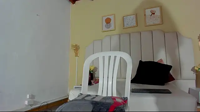 Chat XXX en directo de Sara_Hanks