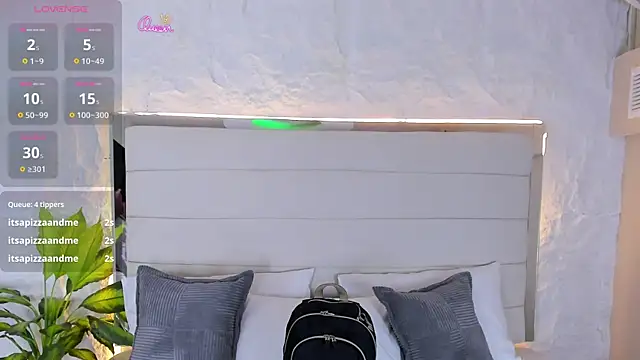 VictoriaVallmont 现场XXX聊天