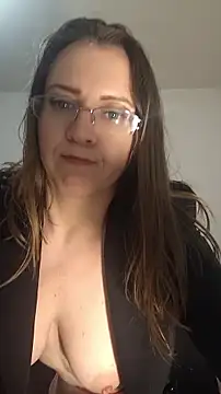 AriaEaston Adlı Modelin Canlı XXX Sohbeti