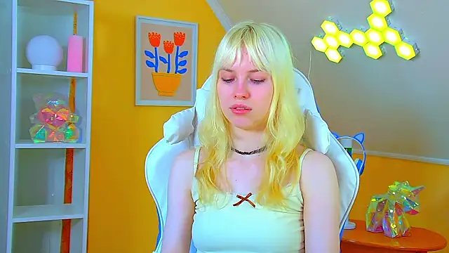 Chatroom XXX en direct de HannahHollis