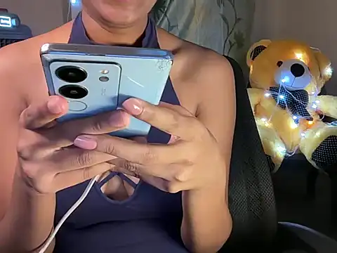 loving_mouni's Live XXX Chat
