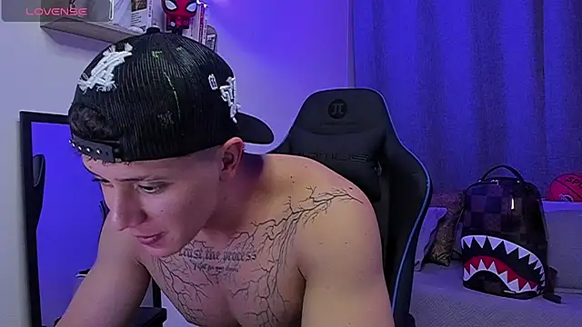 Chat XXX ao vivo de ASHTON_HILS