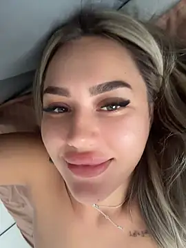 BarbieDoll13 – Live XXX-chat