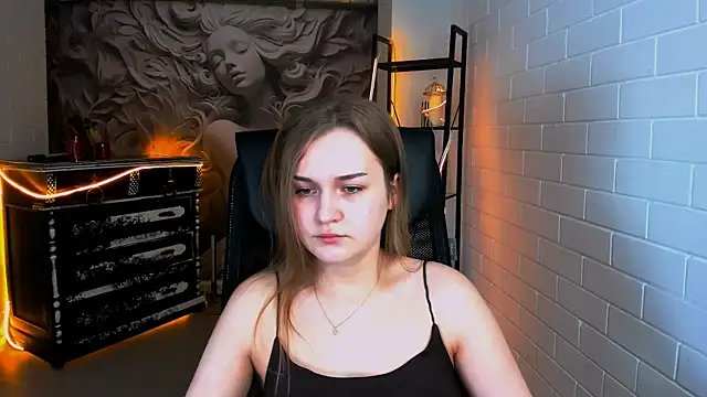 LissaTelor Adlı Modelin Canlı XXX Sohbeti