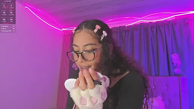Sarah_Moon1's Live XXX Chat