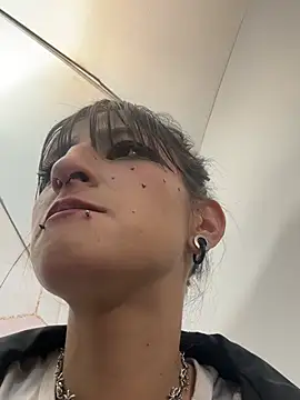 Evelin_Hellsing's Live XXX Chat