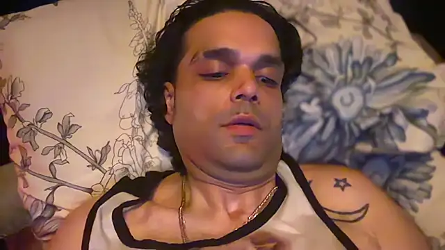 icebergslim281's Live XXX Chat
