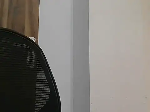 Kirra_67 现场XXX聊天