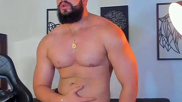 Justin_kingX7 Chat XXX in diretta