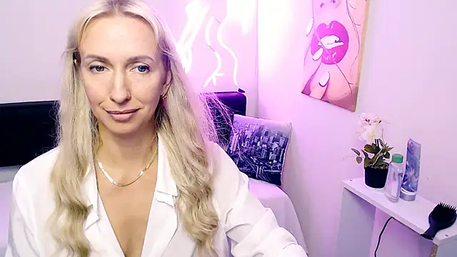 Czat XXX na żywo – Cute_Smile_Shy