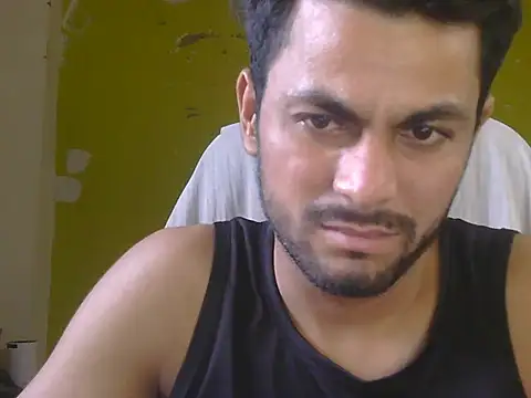 Stubborndesiboy – Live XXX-chat