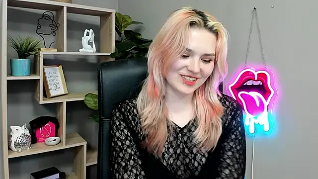 SweetLilyxo: онлайн-секс-чат