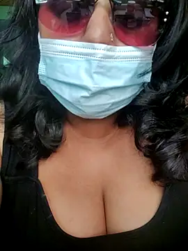 XXX chat uživo modela Mahima_4U