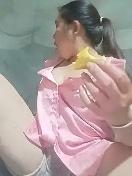 quynhkoolbae live XXX chat