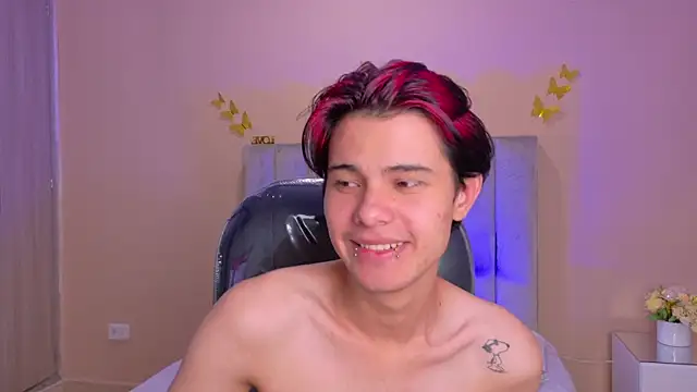 צ'אט XXX בשידור חי של Derek_Sinn